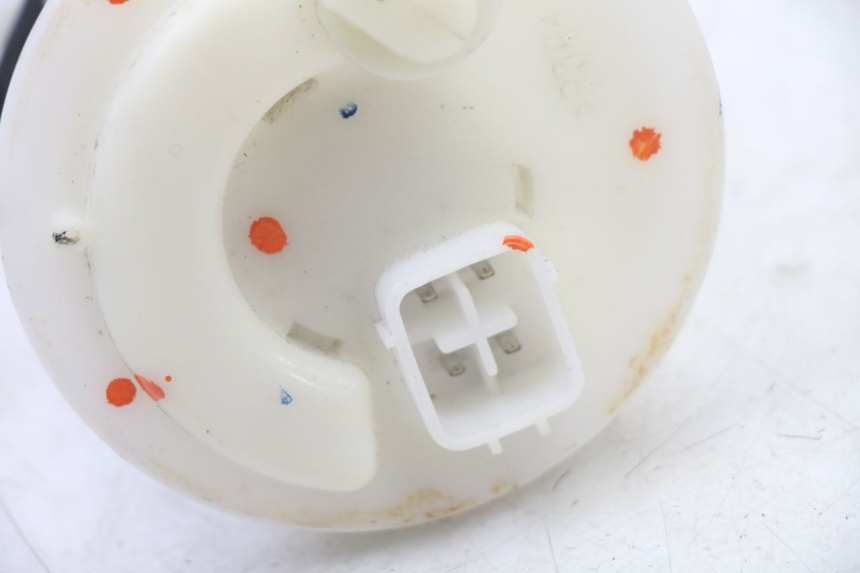 photo de FUEL PUMP YAMAHA BW'S BWS 125 (2010 - 2013) - Alternative perspective