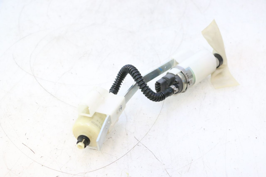 photo de FUEL PUMP BMW C SPORT 650 (2015 - 2021) - Surface and material condition