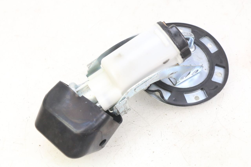 photo de FUEL PUMP HONDA CB R 1000 (2018 - 2023) - Fixing points details