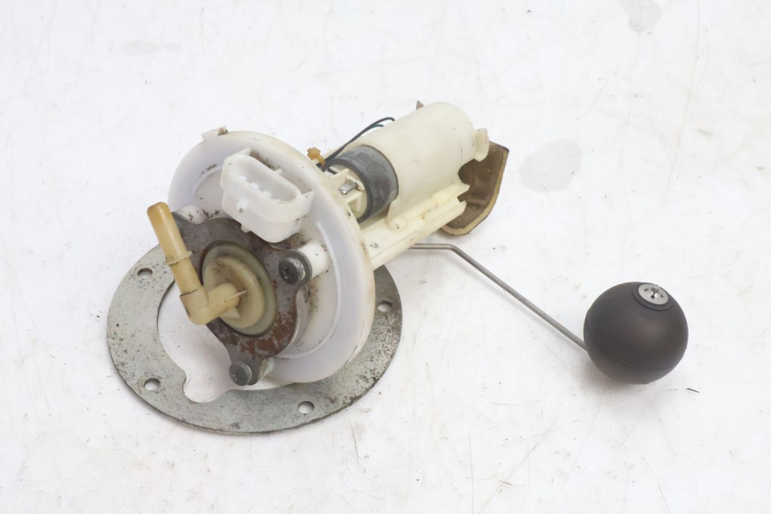photo de FUEL PUMP PEUGEOT CITYSTAR 125 (2011 - 2017) - Zoom on usage condition