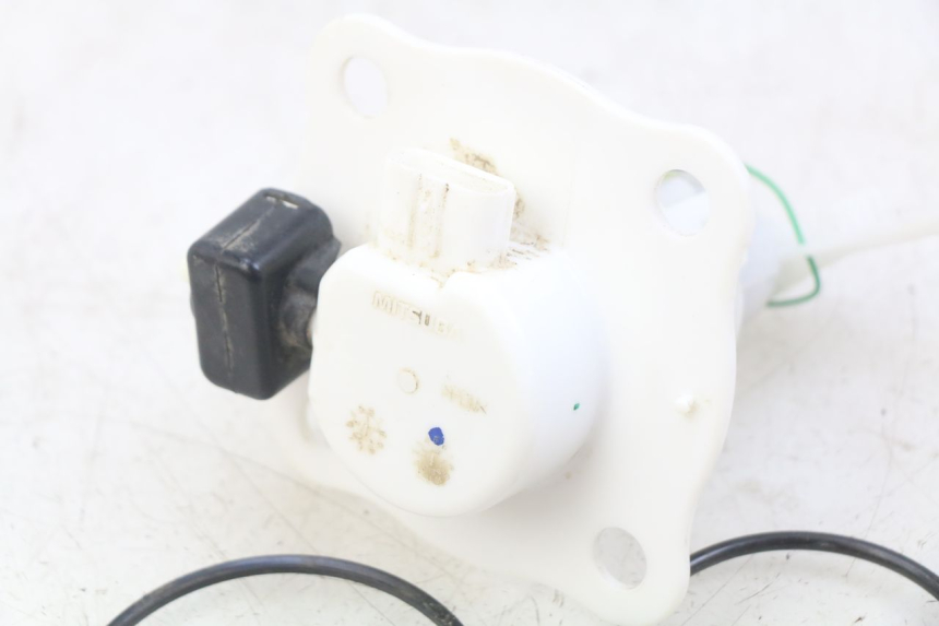 photo de FUEL PUMP HONDA CRF CR-F 125 (2022 - 2023) - Fixing points details