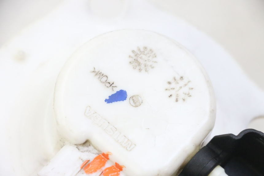 photo de FUEL PUMP HONDA CRF-F CRF F 110 (2019 - 2022) - Alternative perspective