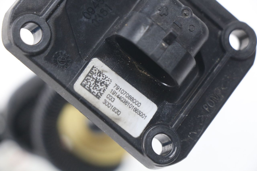 photo de FUEL PUMP HUSQVARNA FC 350 (2019 - 2022) - Alternative perspective