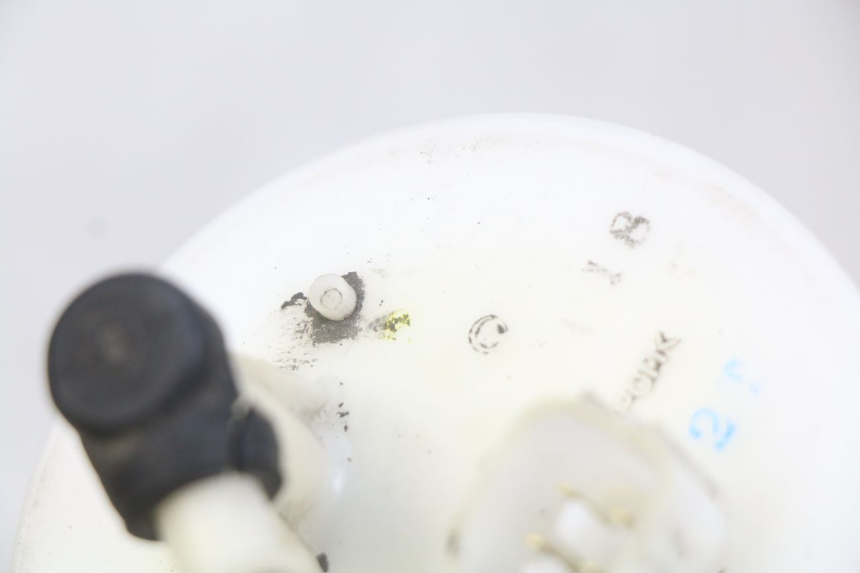 photo de FUEL PUMP HONDA FES PANTHEON 125 (2003 - 2007) - Component detail