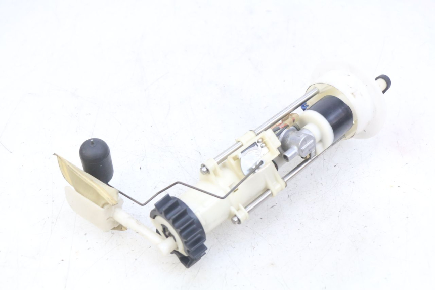 photo de FUEL PUMP HONDA FES PANTHEON 125 (2003 - 2007) - Alternative perspective