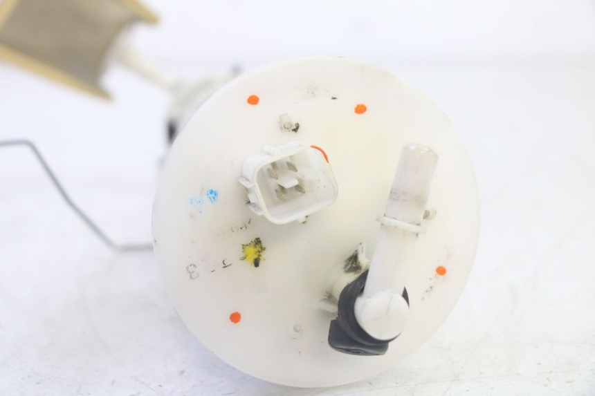 photo de FUEL PUMP HONDA FES S-WING SWING ABS 125 (2007 - 2015) - Technical close-up