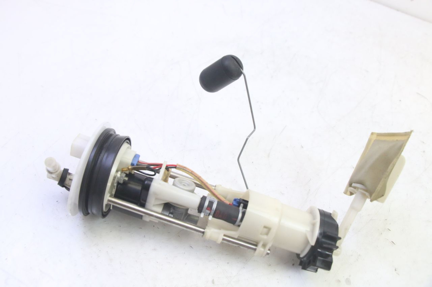 photo de FUEL PUMP HONDA FES S-WING SWING ABS 125 (2007 - 2015) - Zoom on usage condition