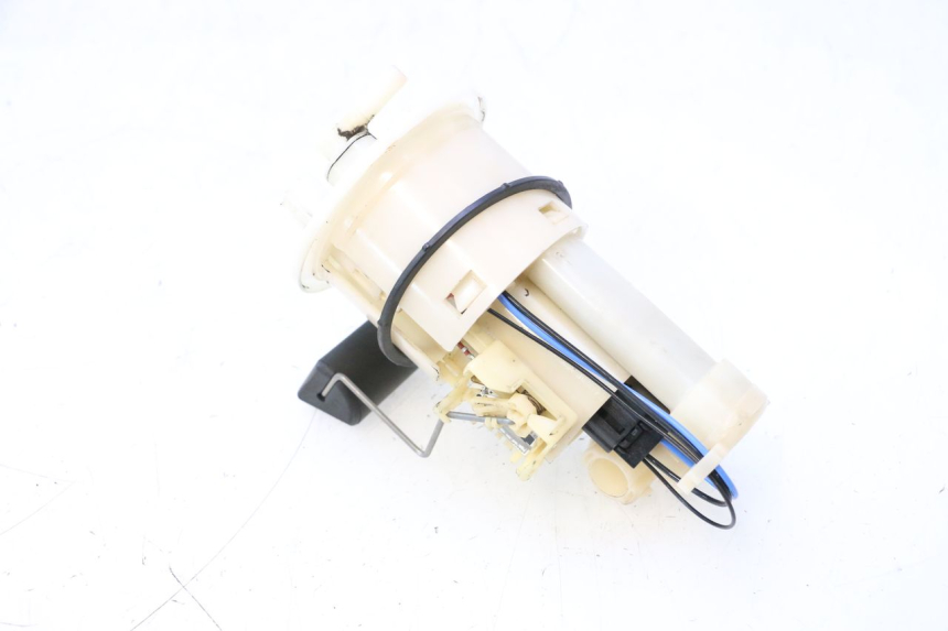 photo de FUEL PUMP YAMAHA FJR 1300 (2001 - 2005) - Technical close-up