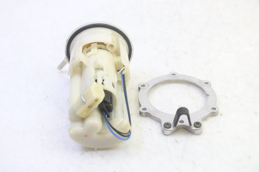 photo de FUEL PUMP YAMAHA FZ6 N FAZER 600 (2004 - 2006) - Zoom on usage condition