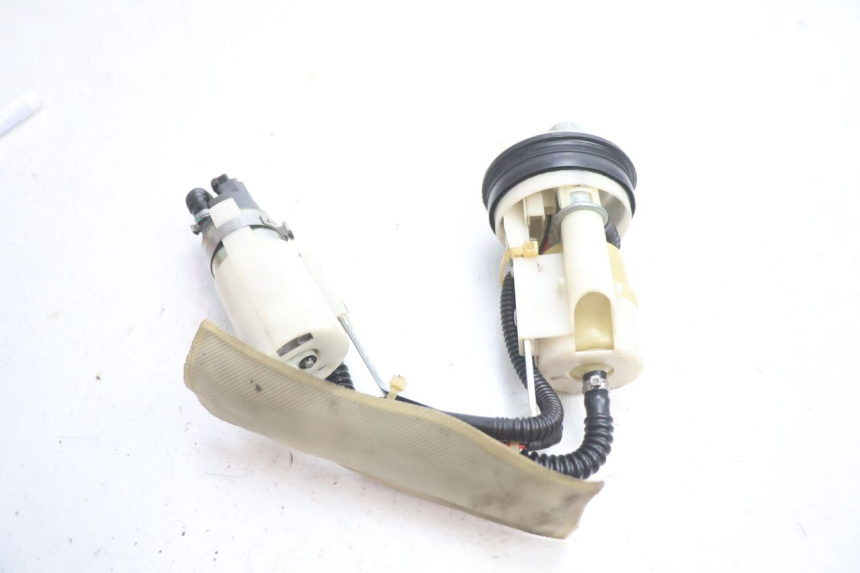 photo de FUEL PUMP GILERA GP 800 (2007 - 2013) - Alternative perspective