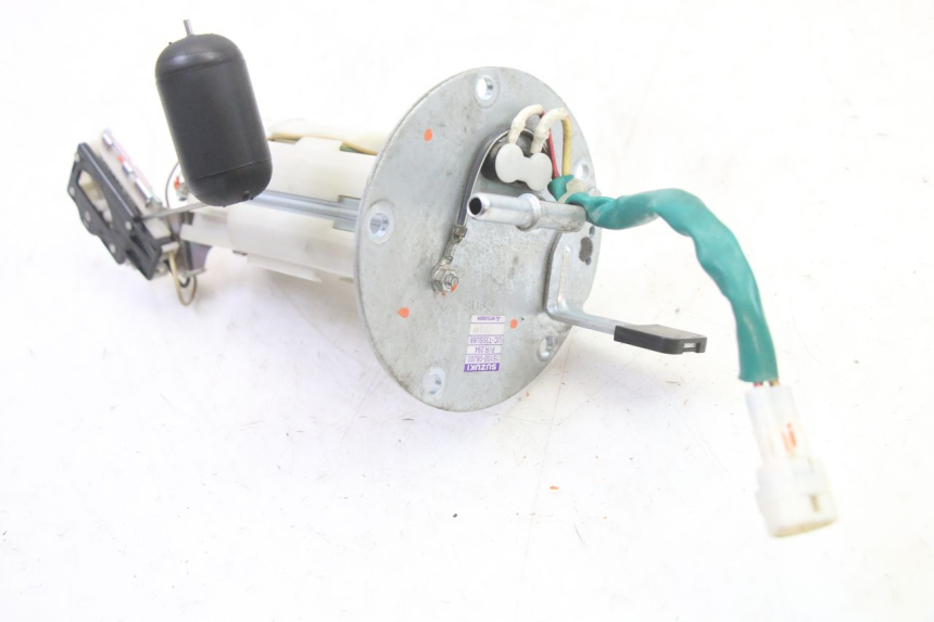 photo de FUEL PUMP SUZUKI GSR 750 (2011 - 2017) - Technical close-up
