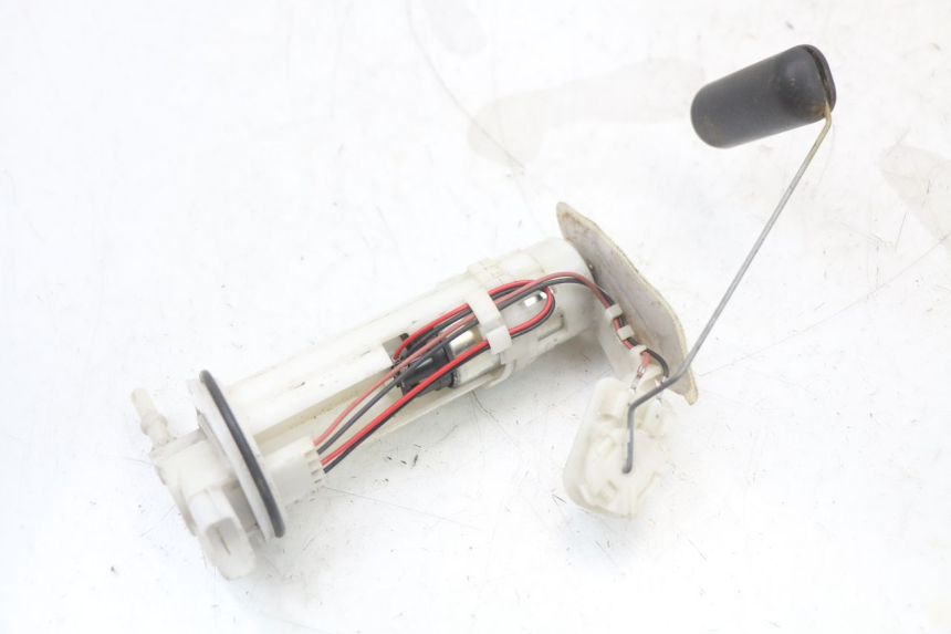 photo de FUEL PUMP HONDA PCX (JF28) 125 (2009 - 2011) - Alternative perspective