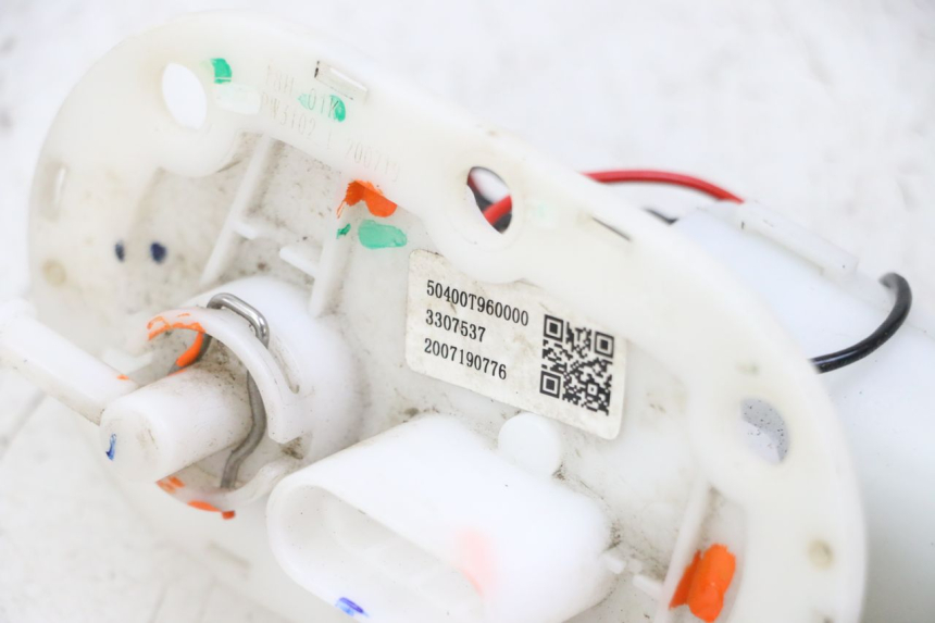 photo de FUEL PUMP KEEWAY K-LIGHT KLIGHT 125 (2018 - 2025) - Fixing points details