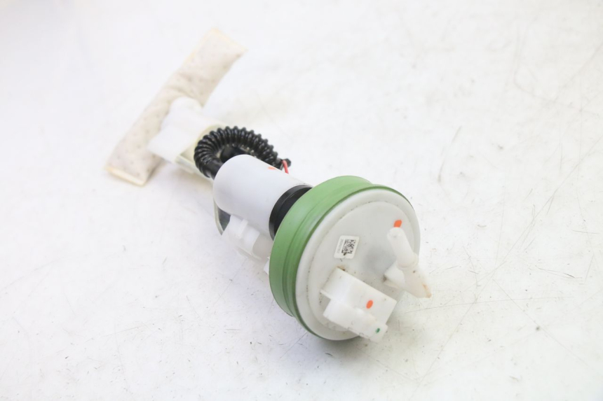 photo de FUEL PUMP PIAGGIO MP3 HPE 310 (2024 - 2025) - Alternative perspective