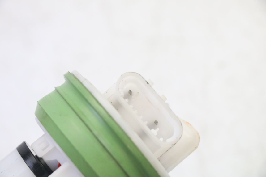 photo de FUEL PUMP PIAGGIO MP3 HPE 310 (2024 - 2025) - Fixing points details