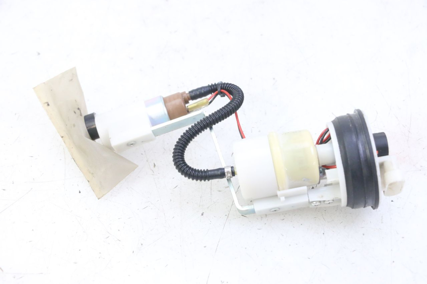 photo de FUEL PUMP PIAGGIO MP3 LT 300 (2010 - 2016) - Technical close-up