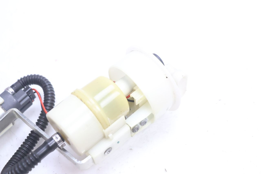 photo de FUEL PUMP PIAGGIO MP3 LT 400 (2007 - 2012) - Zoom on usage condition
