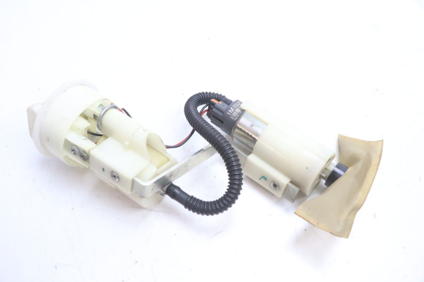 photo de FUEL PUMP PIAGGIO MP3 LT 400 (2007 - 2012) - Technical close-up
