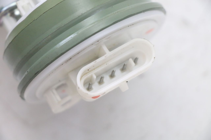 photo de FUEL PUMP PIAGGIO MP3 500 (2014 - 2017) - Alternative perspective