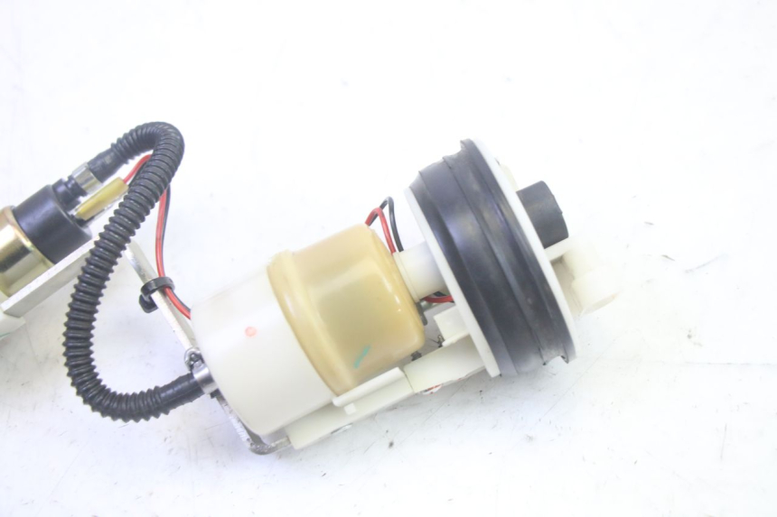 photo de FUEL PUMP PIAGGIO MP3 RL 250 (2006 - 2010) - Zoom on usage condition