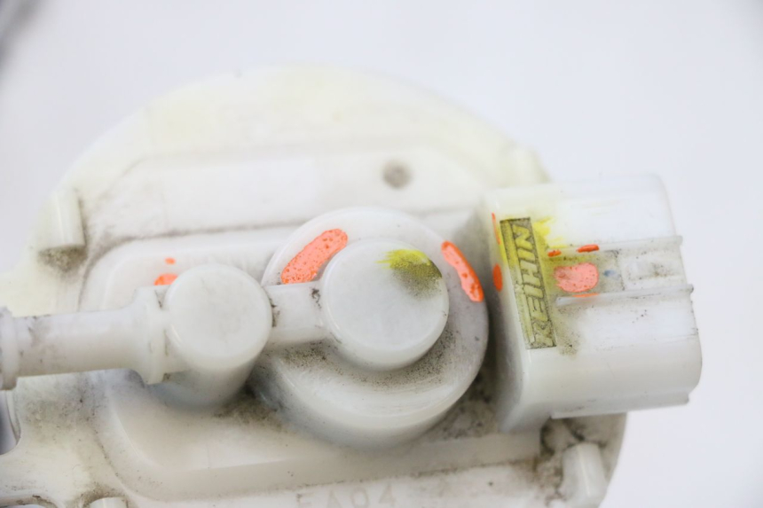 photo de FUEL PUMP HONDA PCX (JF57/JF64) 125 (2014 - 2018) - Alternative perspective