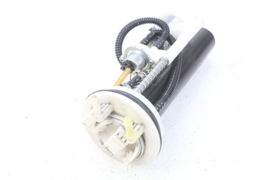 photo de FUEL PUMP PEUGEOT SATELIS COMPRESSOR K15 125 (2006 - 2009) - Markings and original references