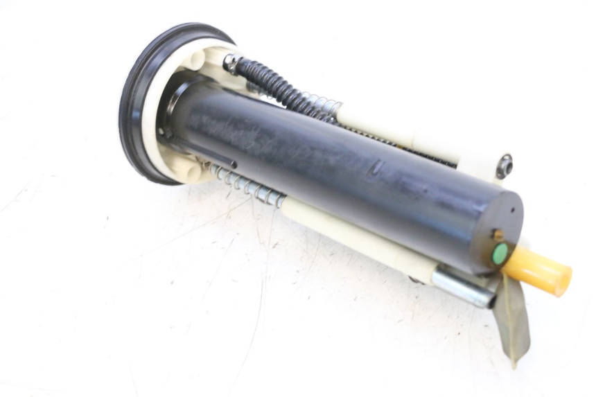 photo de FUEL PUMP PEUGEOT SATELIS COMPRESSOR K15 125 (2006 - 2009) - Additional view of the item