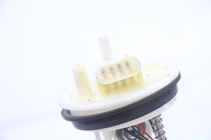 photo de FUEL PUMP PEUGEOT SATELIS 125 (2013 - 2018) - Technical close-up