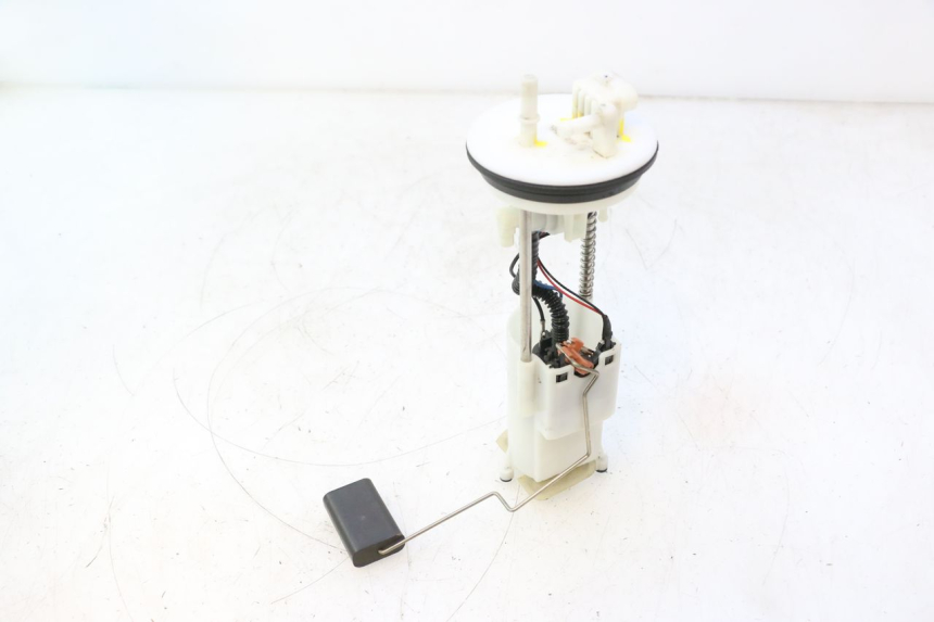 photo de FUEL PUMP PEUGEOT SATELIS 125 (2013 - 2018) - Alternative perspective