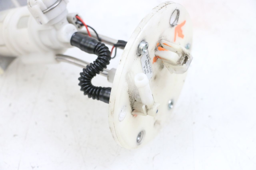 photo de FUEL PUMP PEUGEOT SPEEDFIGHT 4 4T EFI 50 (2021 - 2025) - Surface and material condition