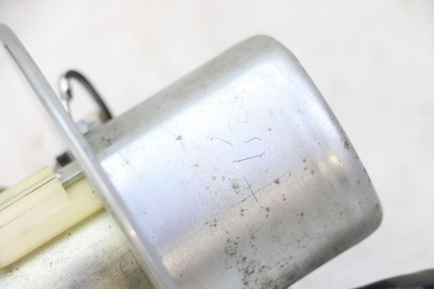 photo de FUEL PUMP SUZUKI SV S 650 (2003 - 2009) - Zoom on usage condition