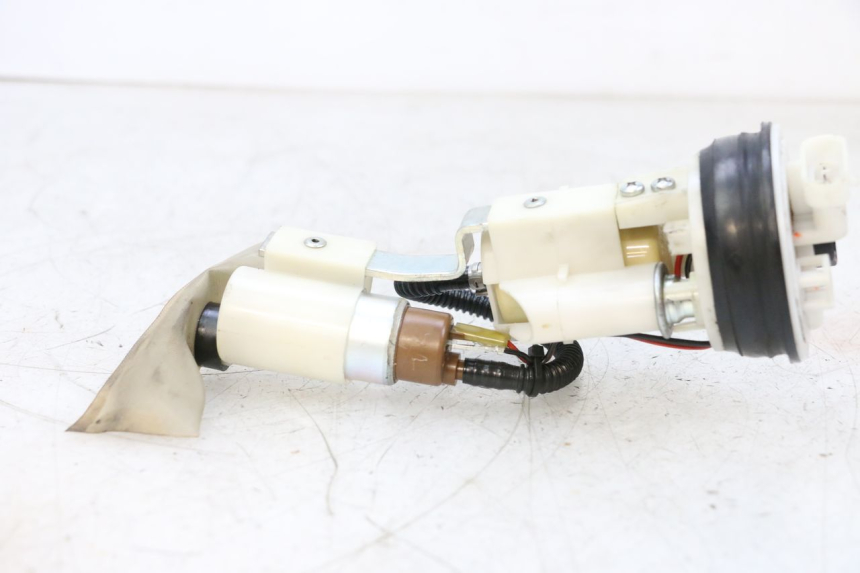 photo de FUEL PUMP PIAGGIO VESPA GTS SUPER IE 125 (2009 - 2016) - Checked used part