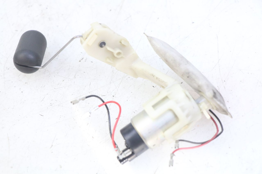 photo de FUEL PUMP HONDA VISION NSC R 50 (2013 - 2015) - Zoom on usage condition