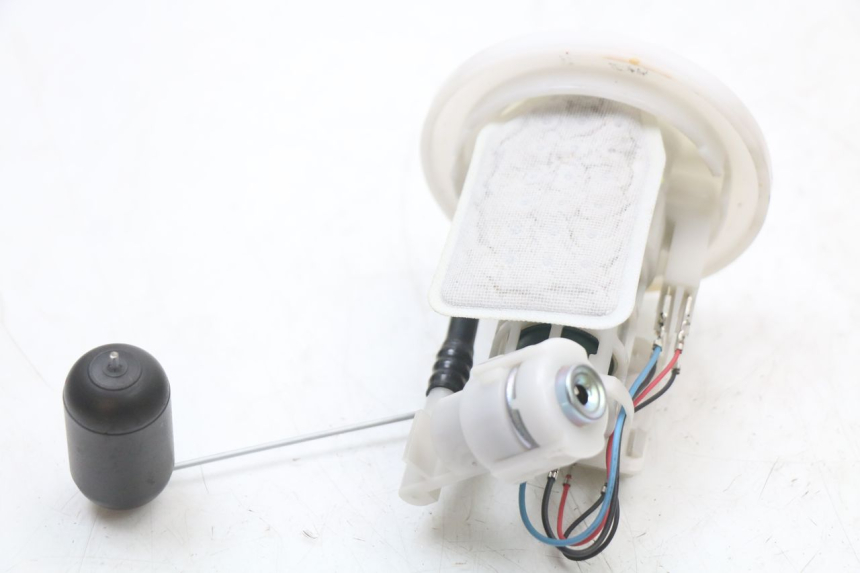 photo de FUEL PUMP YAMAHA XMAX X-MAX ABS 125 (2017 - 2020) - Alternative perspective