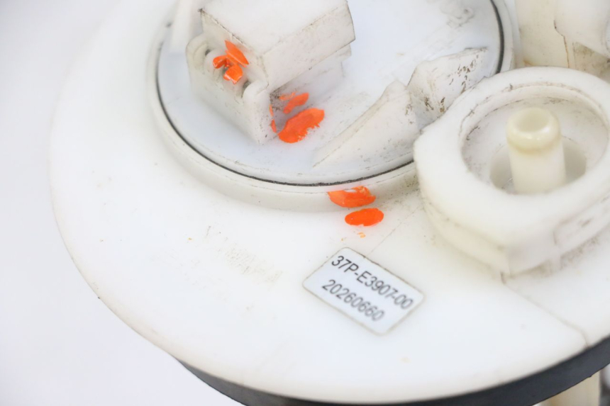 photo de FUEL PUMP YAMAHA X-MAX XMAX 125 (2010 - 2013) - Surface and material condition