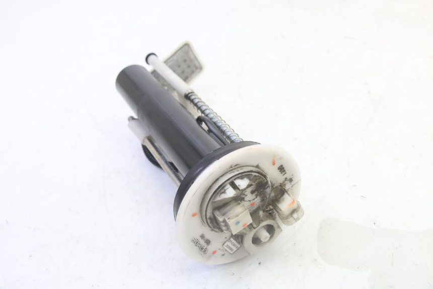 photo de FUEL PUMP YAMAHA X-MAX XMAX 125 (2010 - 2013) - Fixing points details