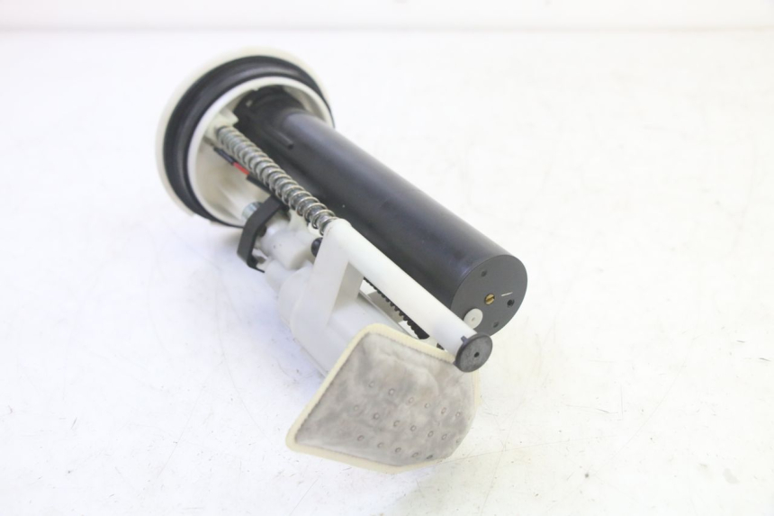 photo de FUEL PUMP YAMAHA X-MAX XMAX 125 (2010 - 2013) - Fixing points details