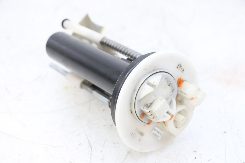 photo de FUEL PUMP YAMAHA XMAX X-MAX 125 (2006 - 2009) - Surface and material condition