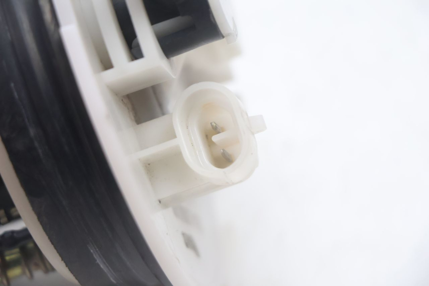 photo de FUEL PUMP YAMAHA XMAX X-MAX 125 (2006 - 2009) - Technical close-up