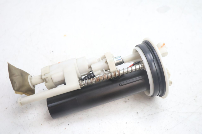 photo de FUEL PUMP YAMAHA XMAX X-MAX 125 (2006 - 2009) - Zoom on usage condition