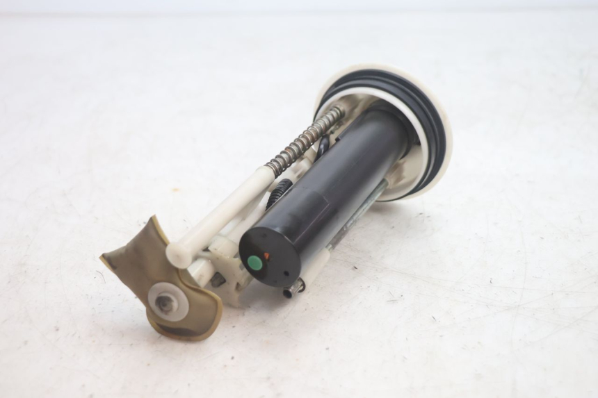 photo de FUEL PUMP YAMAHA XMAX X-MAX 125 (2006 - 2009) - Surface and material condition
