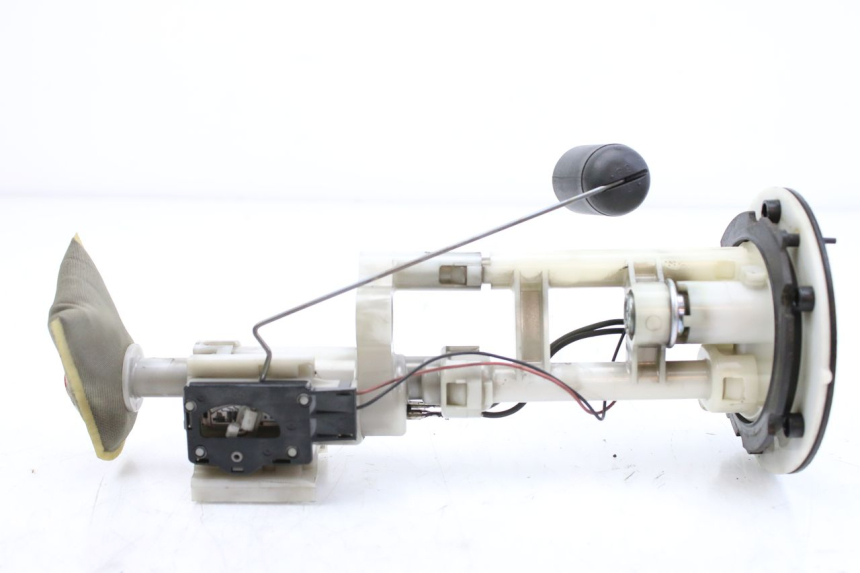photo de FUEL PUMP YAMAHA XP T-MAX TMAX ABS 500 (2004 - 2007) - Alternative perspective
