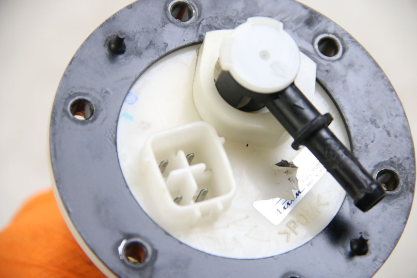 photo de FUEL PUMP YAMAHA XP T-MAX TMAX 500 (2004 - 2007) - Zoom on usage condition