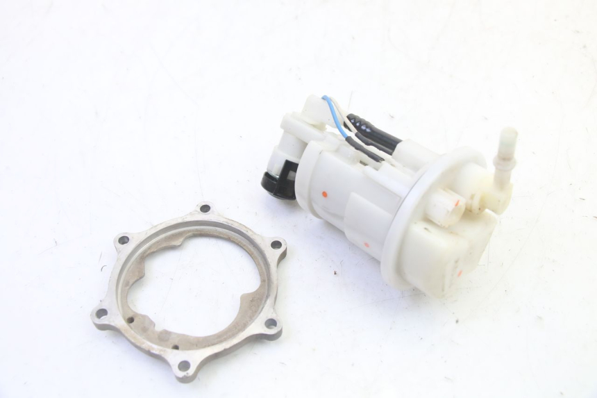 photo de FUEL PUMP YAMAHA YZ-F YZF 250 (2014 - 2018) - Zoom on usage condition