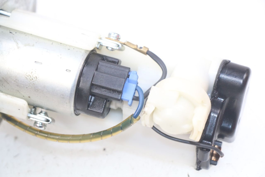 photo de FUEL PUMP KAWASAKI Z S 750 (2003 - 2006) - Surface and material condition