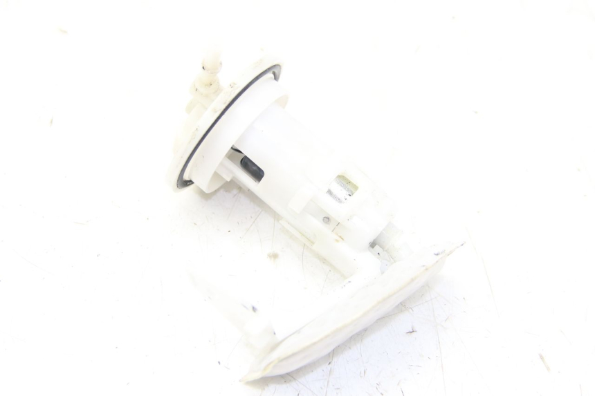 photo de FUEL PUMP PIAGGIO ZIP 4T 50 (2018 - 2020) - Fixing points details