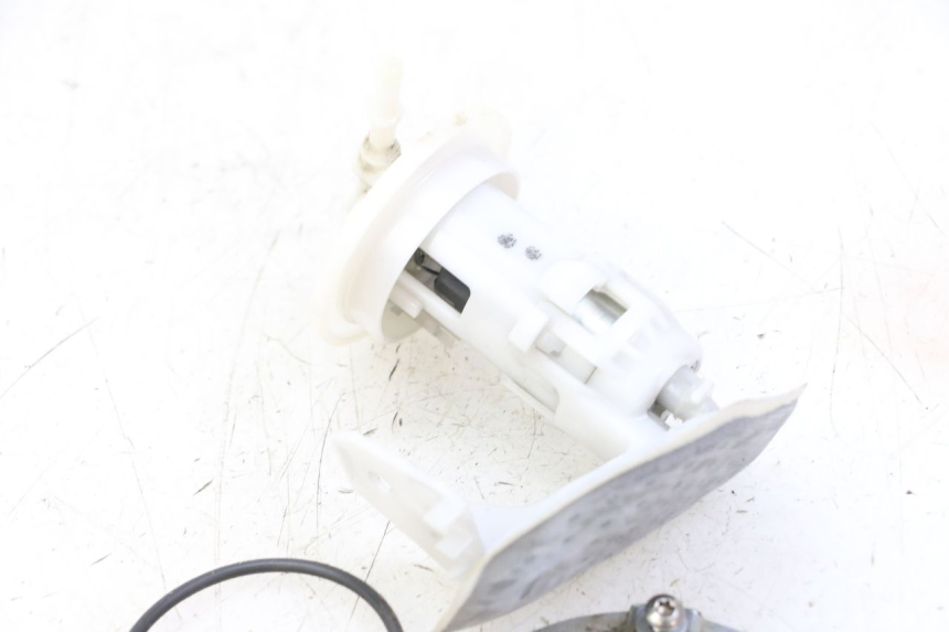 photo de FUEL PUMP PIAGGIO ZIP 4T 50 (2018 - 2020) - Surface and material condition