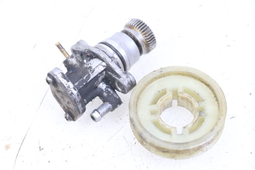 photo de OIL PUMP MBK BOOSTER SPIRIT 50 (1999 - 2003) - Alternative perspective