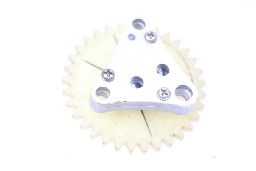 photo de OIL PUMP BAOTIAN BT 50 QT-12 50 (2007 - 2009) - Zoom on usage condition