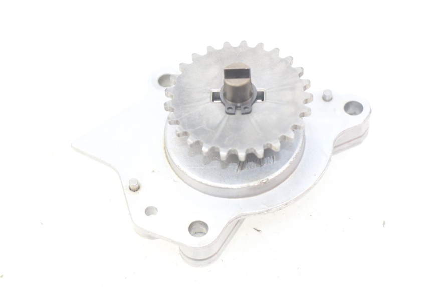 photo de OIL PUMP SUZUKI BURGMAN 125 (2007 - 2014) - Zoom on usage condition